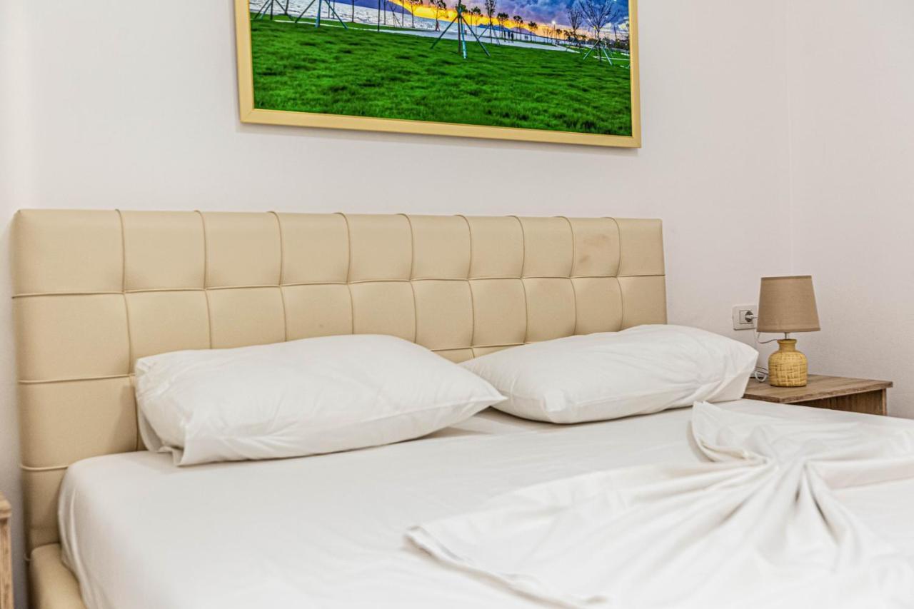 Jordan'S Hotel Влёра Экстерьер фото